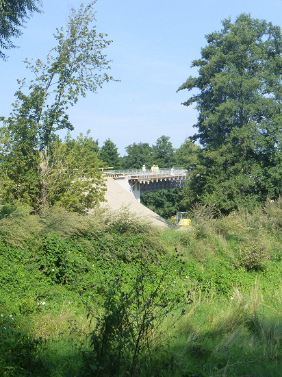 Gesperrte Brücke über den Finowkanal nahe Liepe